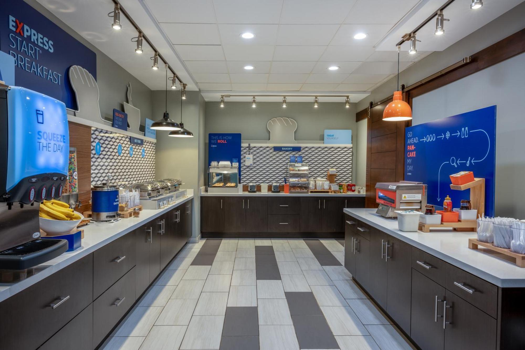 Holiday Inn Express & Suites - Gilbert - Mesa Gateway Airport エクステリア 写真