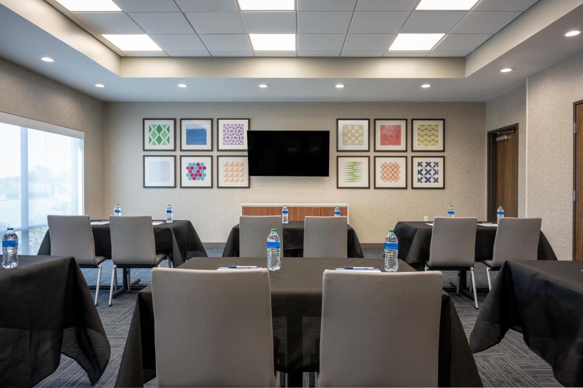 Holiday Inn Express & Suites - Gilbert - Mesa Gateway Airport エクステリア 写真